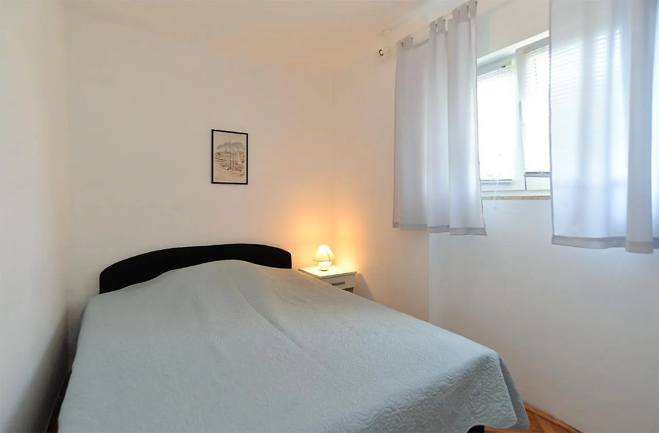 Apartments Jadranka 612 Rabac