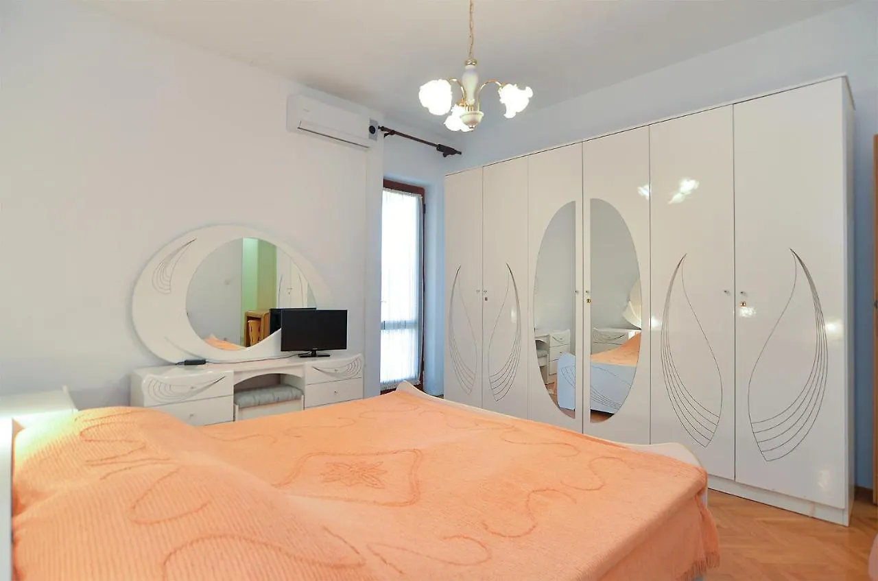 Apartments Jadranka 612 Rabac